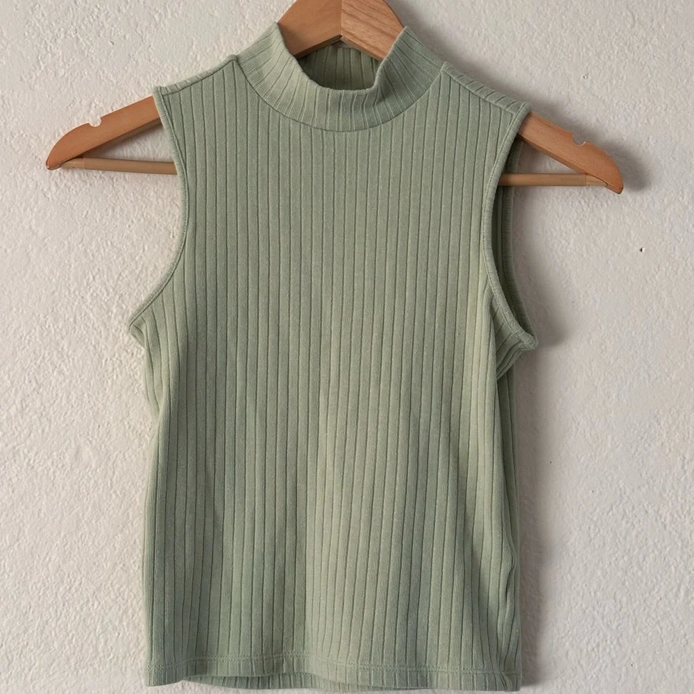 Madewell Seeveless Ribbed Knit Top - Picture 2 of 4